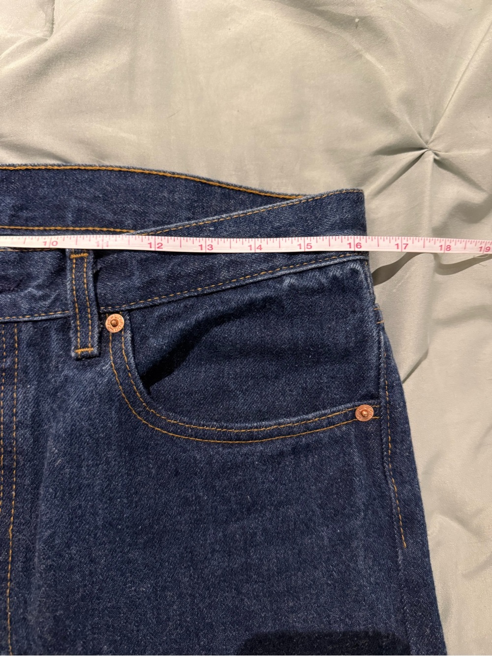 VINTAGE Levi’s 501s - Classic Men's Dark Blue Straight-Leg Jeans MADE IN USA - Picture 3 of 4